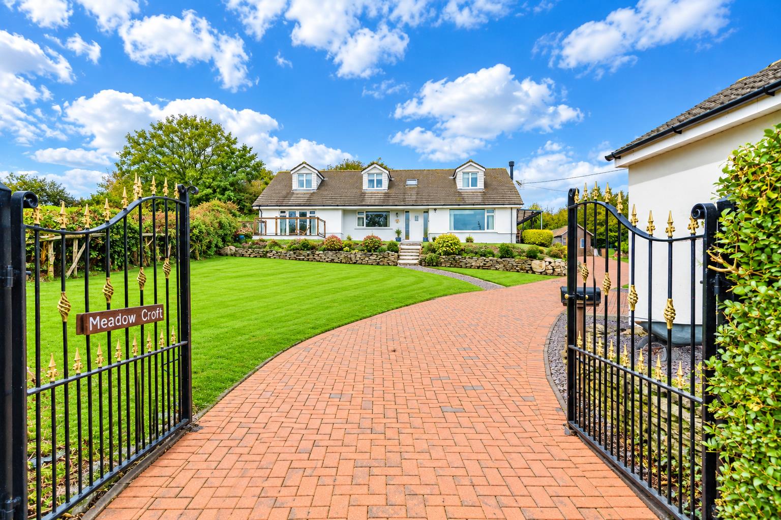 Mountain Road, Bedwas, Caerphilly, CF83 8ES